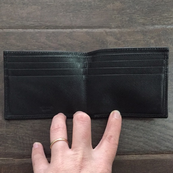 Prada Saffiano Black Leather Wallet - Picture 4 of 4